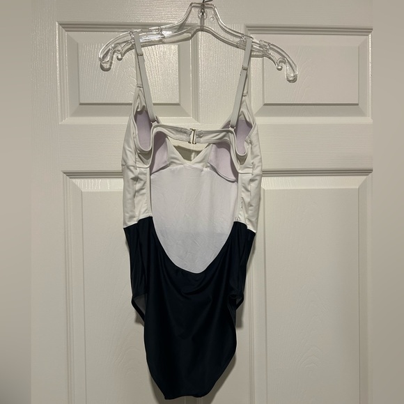 Summersalt New Wave One Piece Swimsuit - Picture 6 of 8